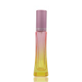 Guangzhou 30ml emballage cosmétique en verre parfum couleur pompe bouteille